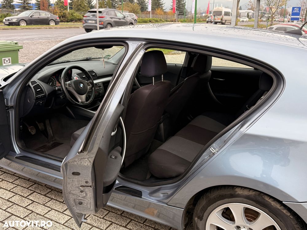 BMW Seria 1 120i - 13