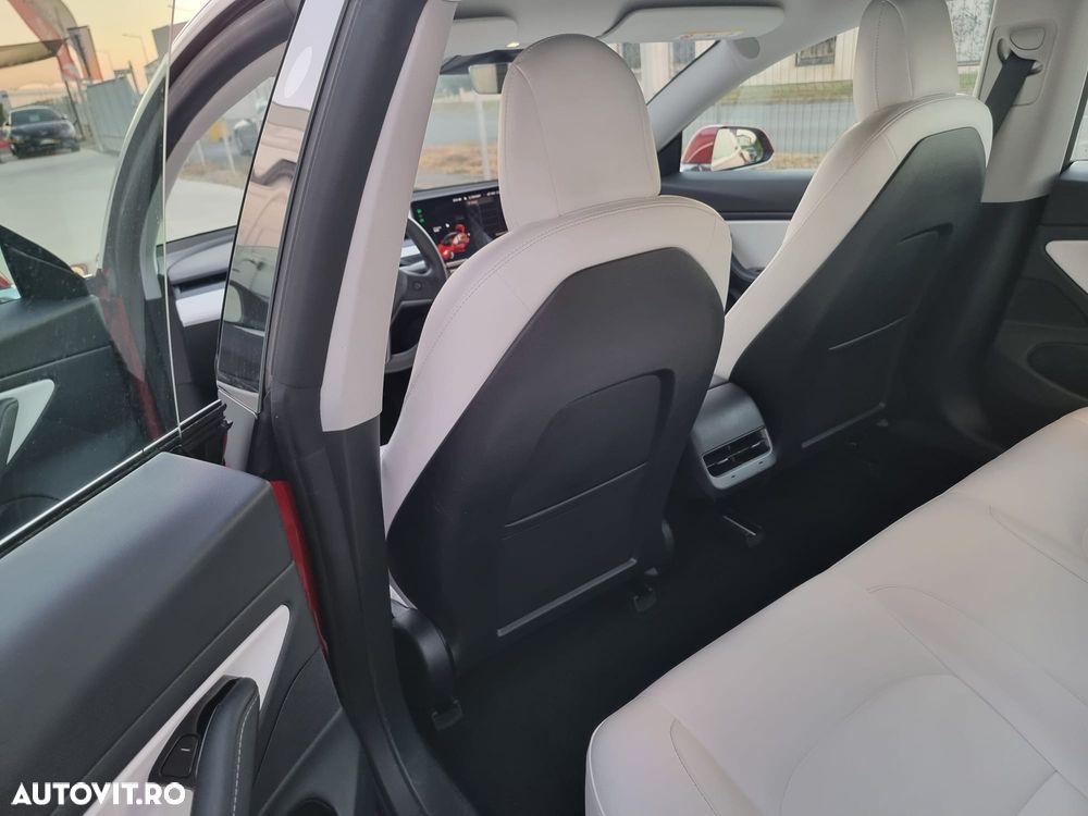 Tesla Model 3 - 15