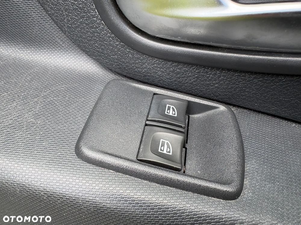 Dacia Sandero - 14