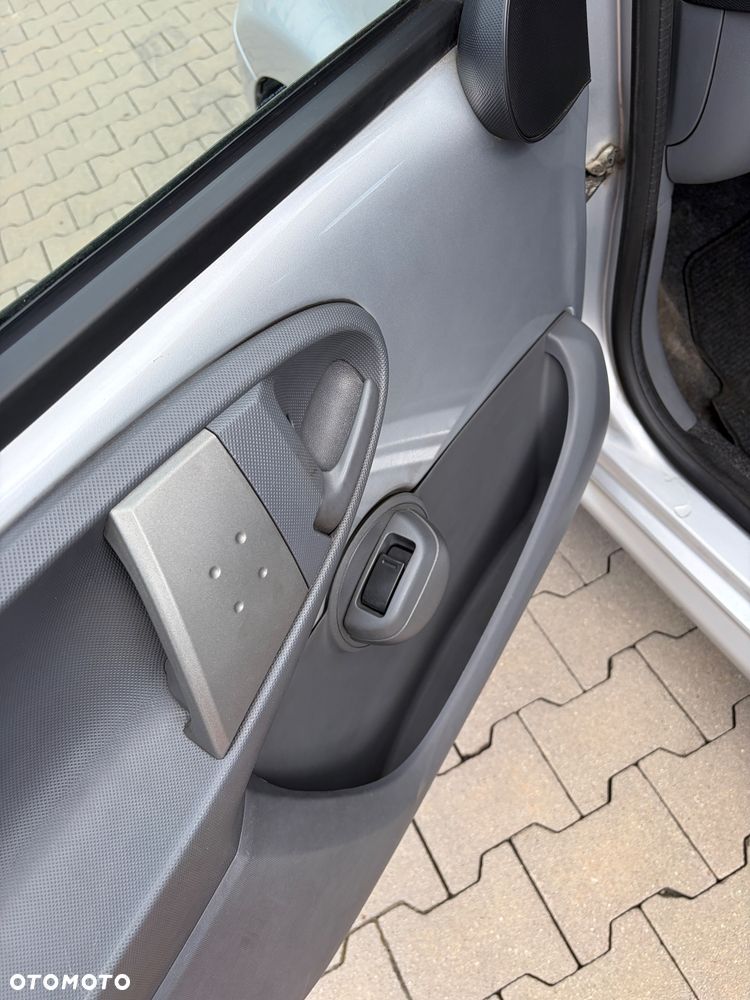 Peugeot 107 1.0 Trendy 2-Tronic - 8