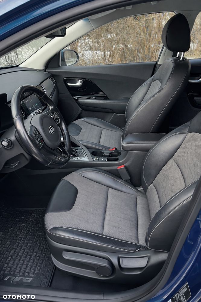 Kia Niro 1.6 GDI Hybrid L - 13