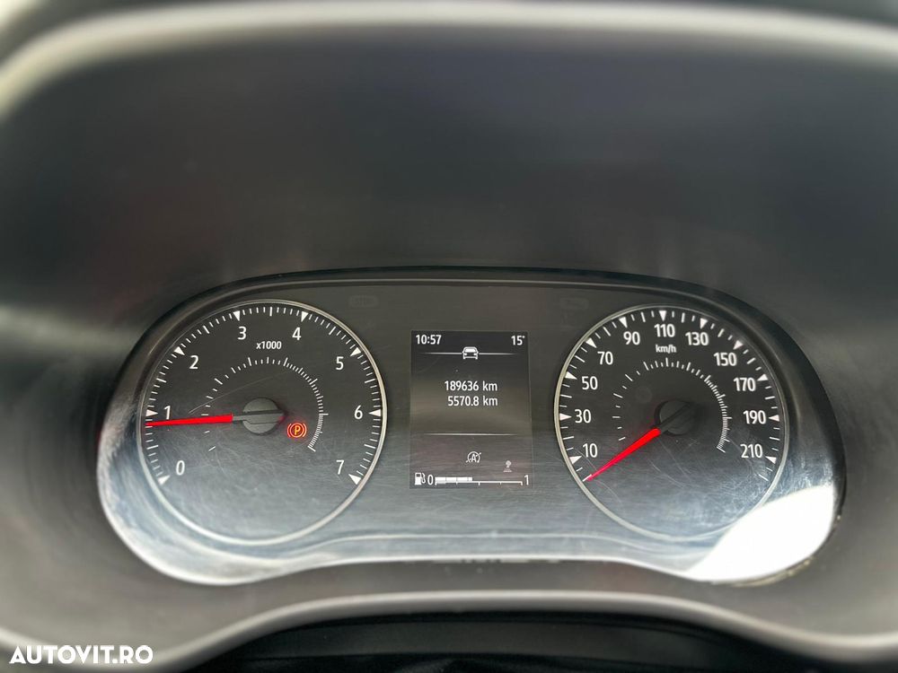 Dacia Logan TCe 90 MT6 Comfort - 17