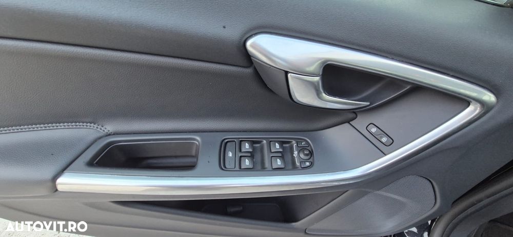 Volvo V60 - 23