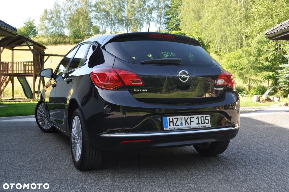 Opel Astra 1.4 Turbo Cosmo - 4
