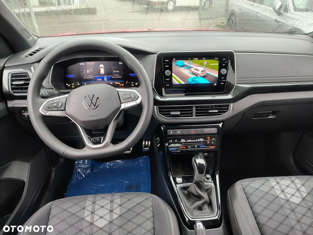 Volkswagen T-Cross - 11