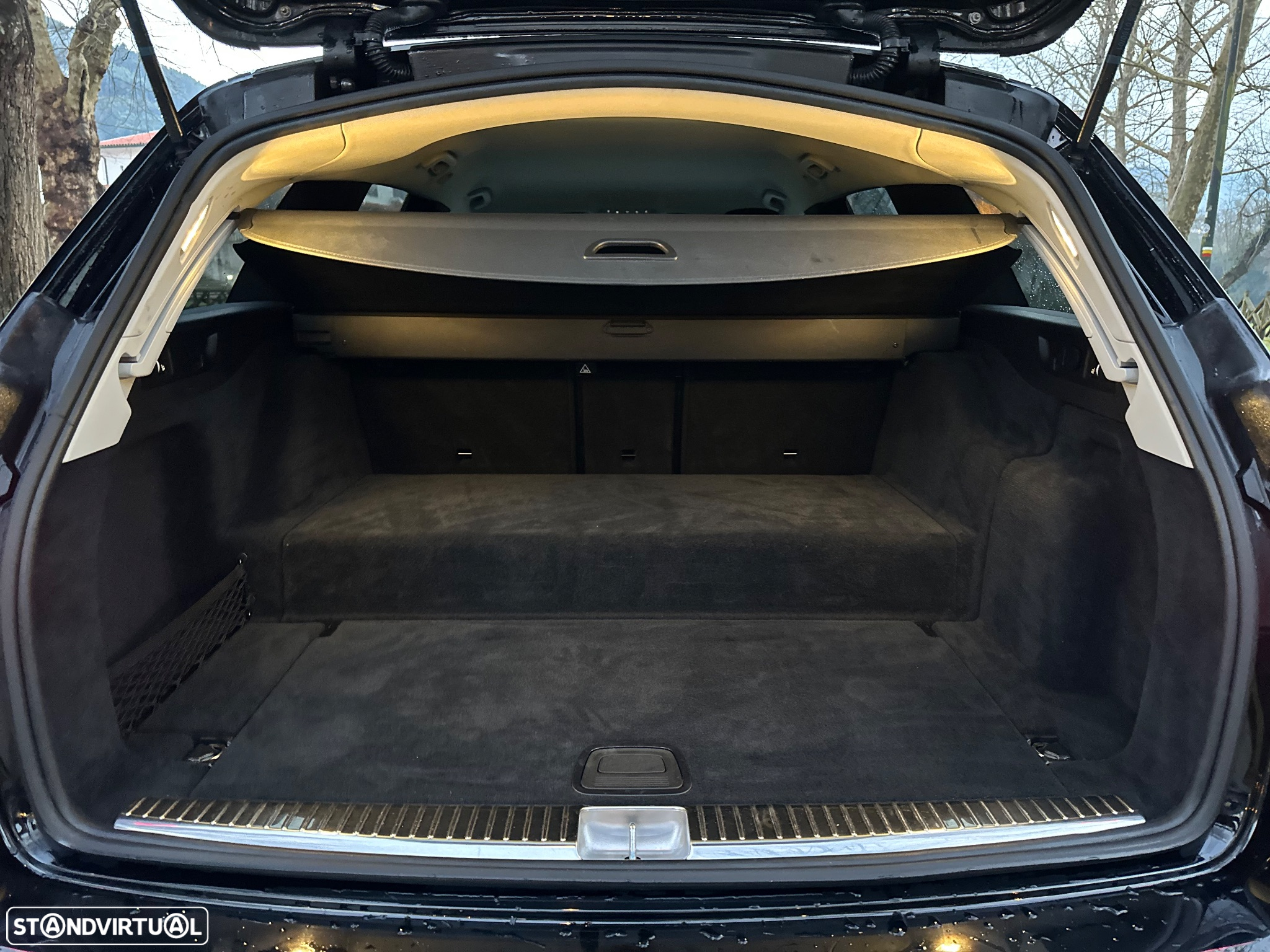 Mercedes-Benz E 300 de Avantgarde - 16