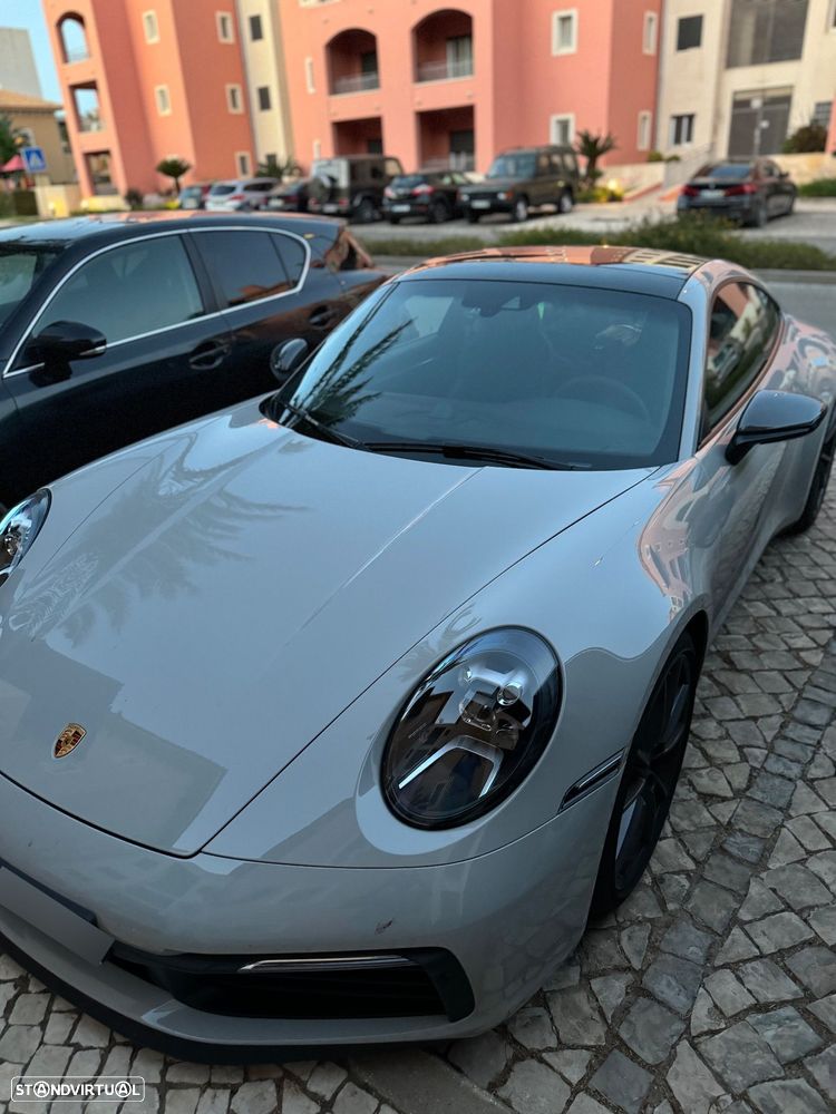 Porsche 911 (992) Carrera T - 8