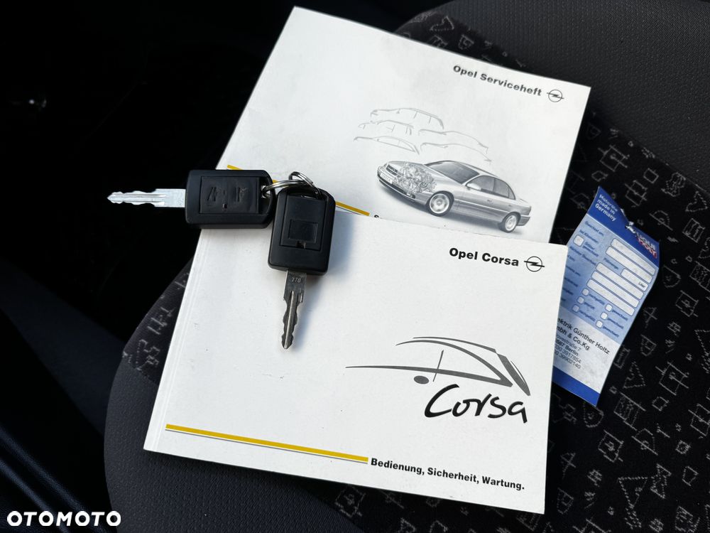 Opel Corsa 1.2 16V Comfort - 40