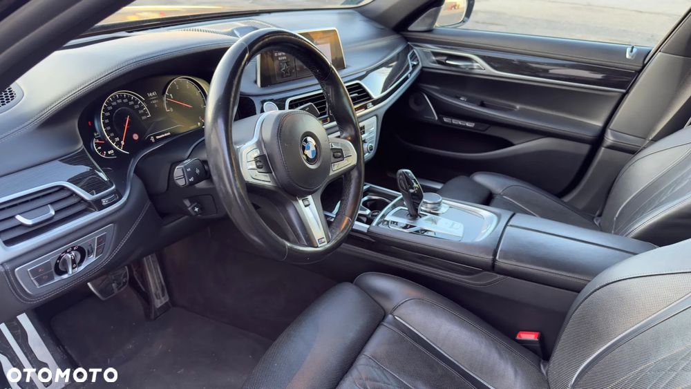 BMW Seria 7 750Ld xDrive - 11