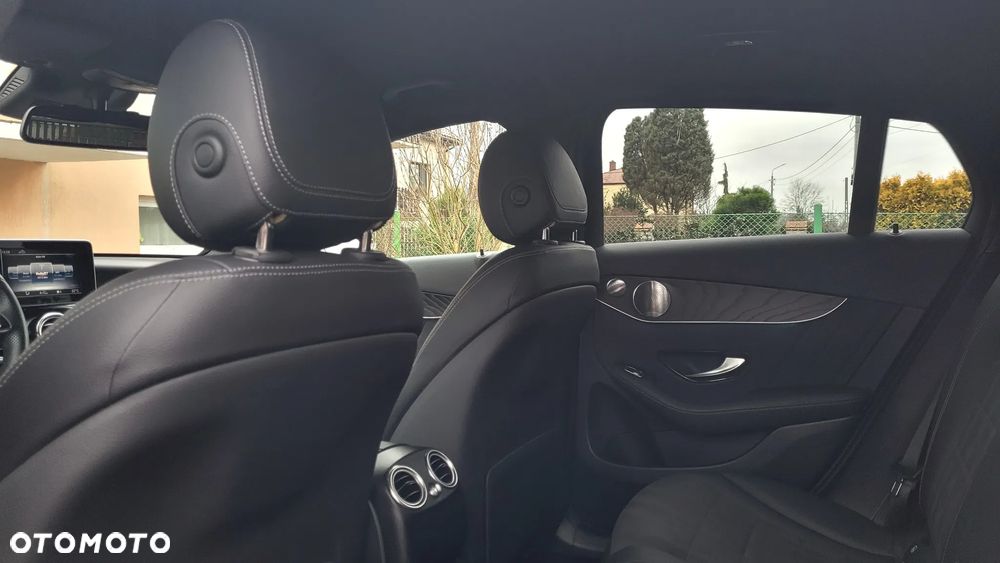 Mercedes-Benz GLC - 17