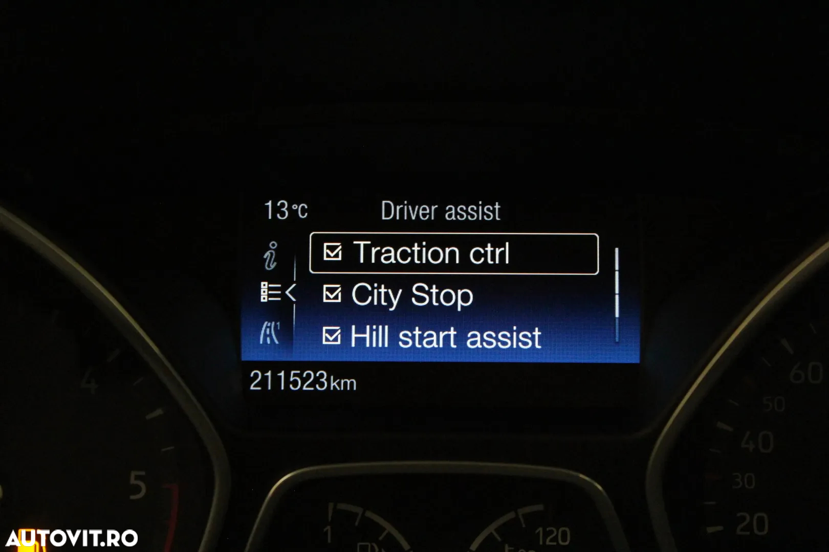 Ford Focus - 23