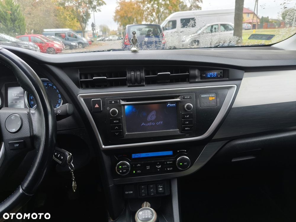 Toyota Auris - 3