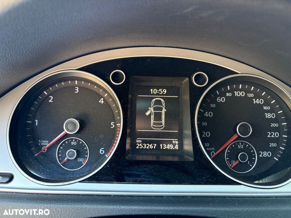 Volkswagen Passat 2.0 TDI DSG BlueMotion Technology Comfortline - 9