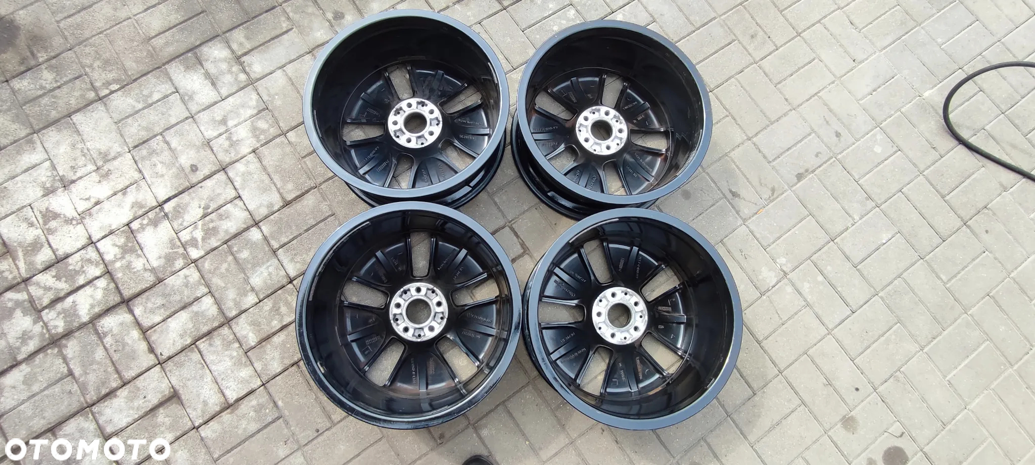 FELGI ALUMINIOWE 5x112 8Jx19 CALI ET34 fi 66.6 2934010100 MERCEDES EQC INNE KOMPLET 4 SZTUKI - 15