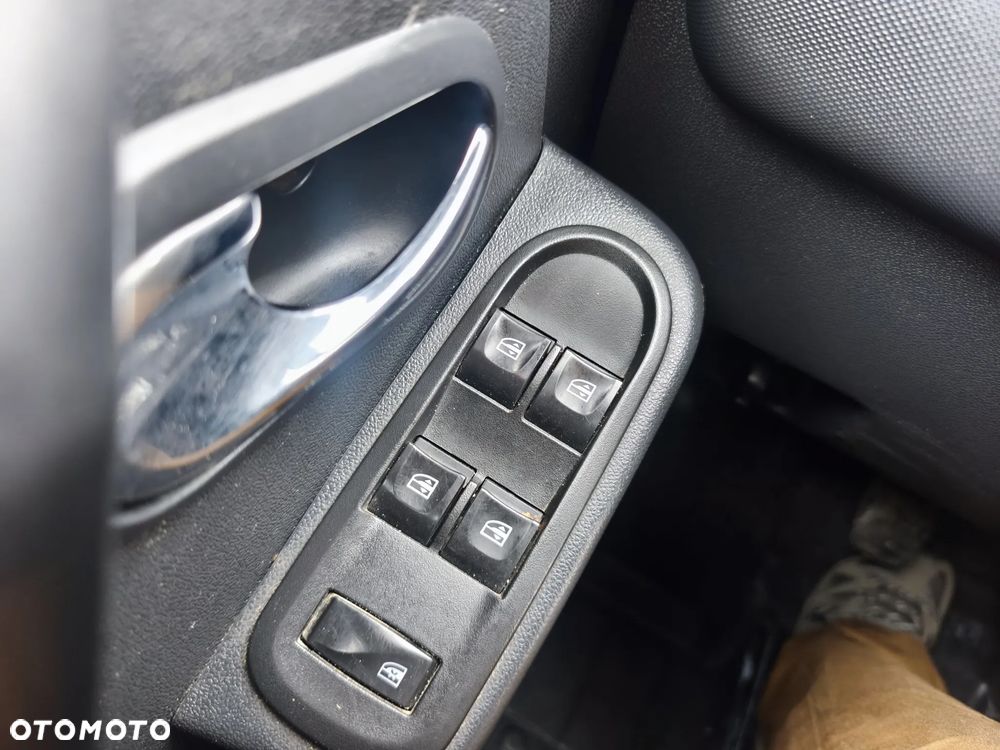 Dacia Duster 1.5 dCi Laureate 4x4 S&S EU6 - 15