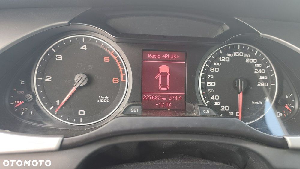Audi A4 Avant 2.0 TDI - 15