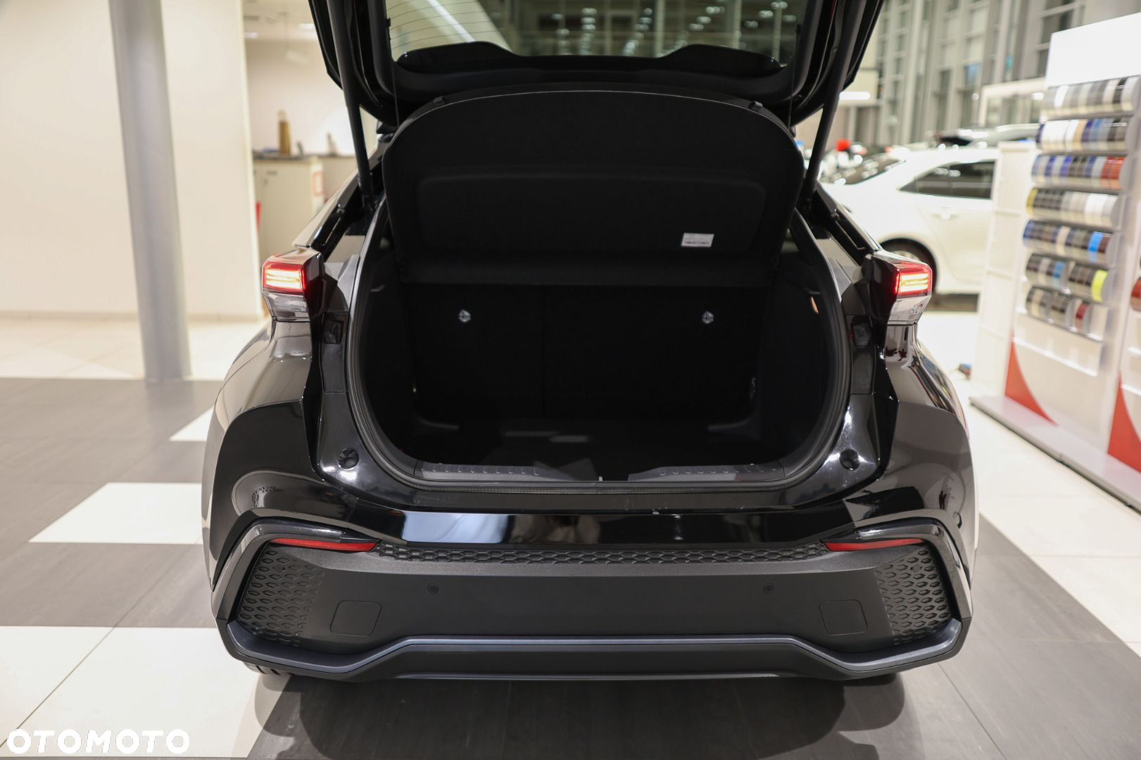 Toyota C-HR - 28