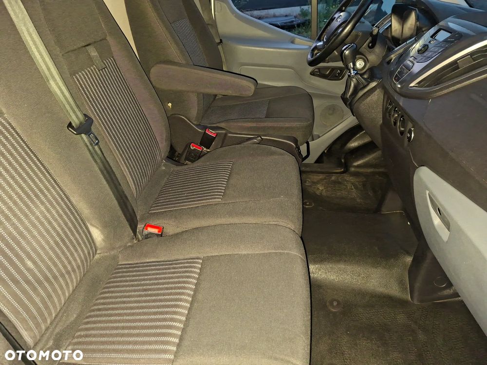 Ford Transit - 15