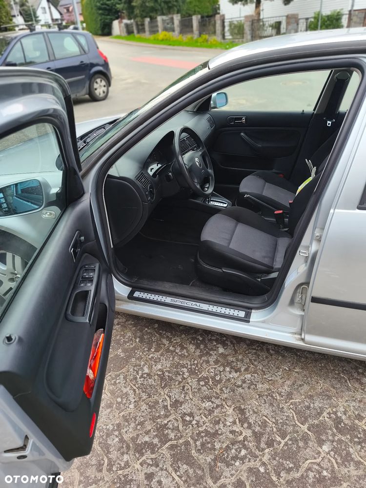 Volkswagen Golf - 12