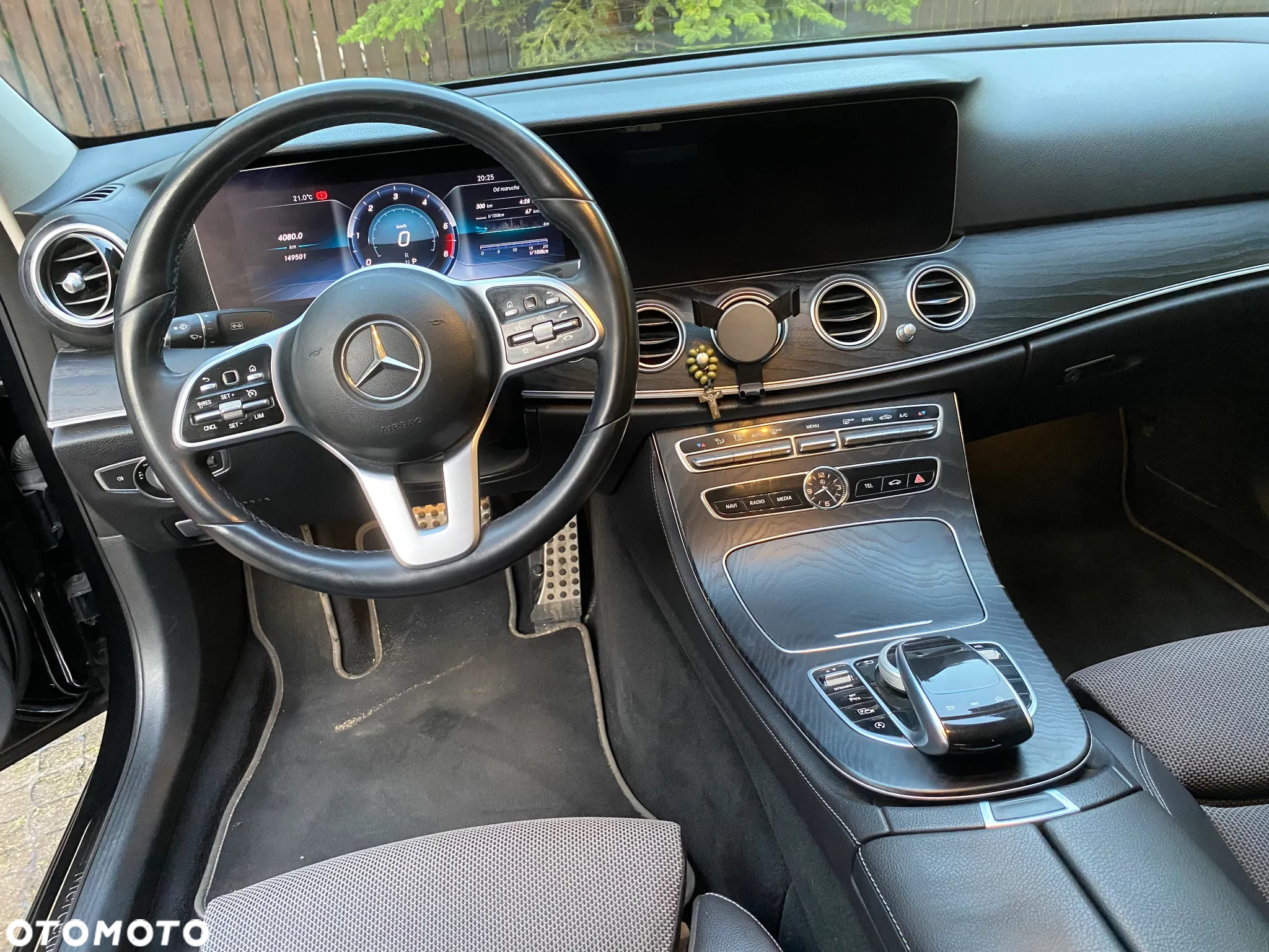 Mercedes-Benz Klasa E 220 d 4-Matic 9G-TRONIC - 8