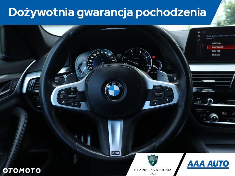 BMW Seria 5 - 21