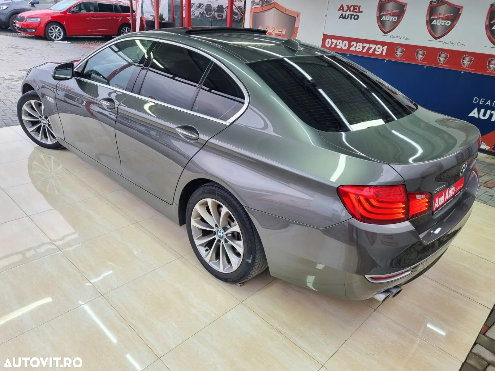 BMW Seria 5 520d xDrive - 4