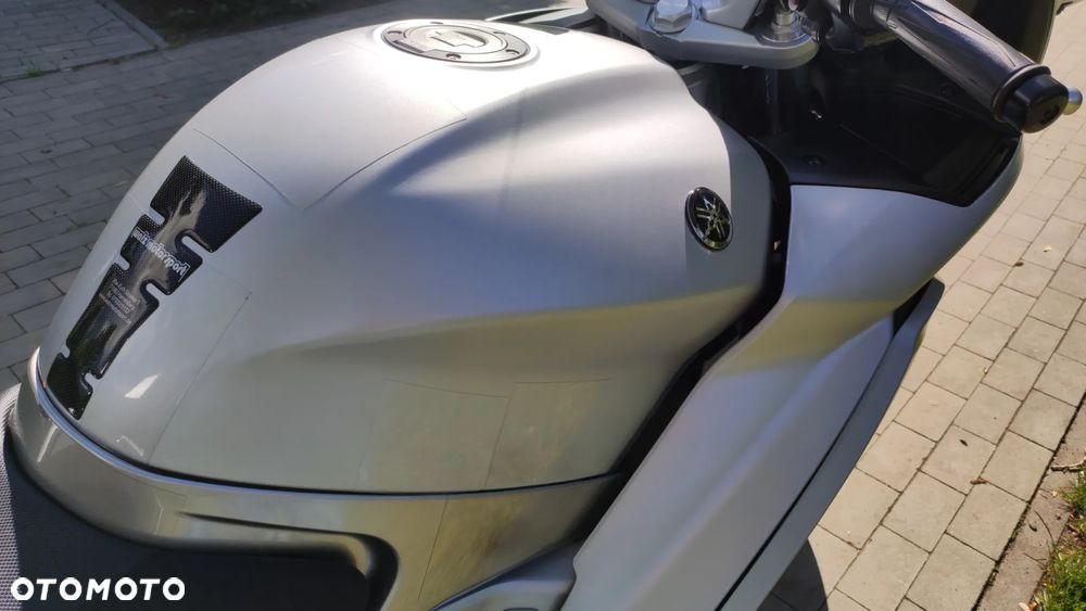 Yamaha FJR - 15