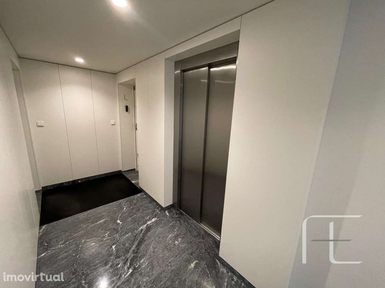 Apartamento T2 Venda em Oliveira do Douro,Vila Nova de Gaia - Grande imagem: 2/19