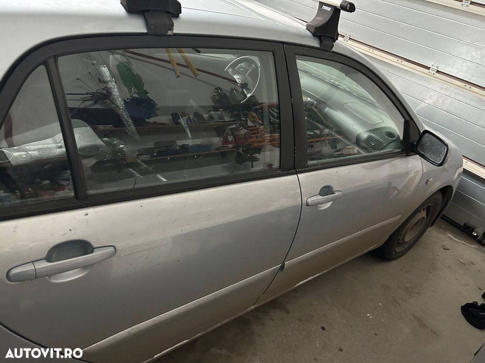 Toyota Corolla 1.4 D H/B Xellence - 4