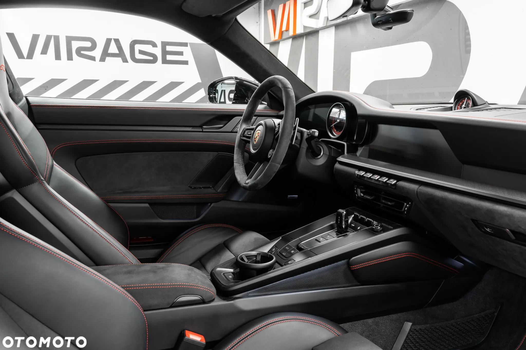 Porsche Carrera GT - 33