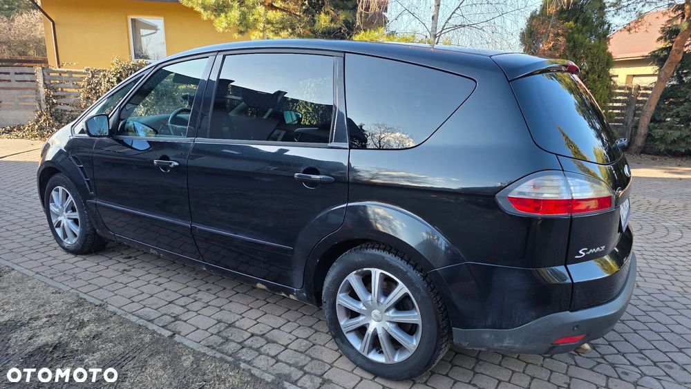 Ford S-Max - 21