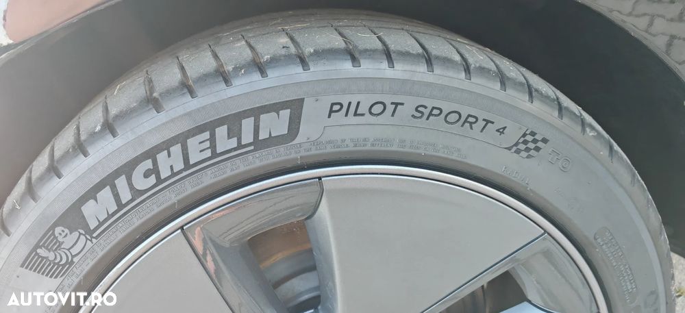 Tesla Model 3 Langstreckenbatterie Allradantrieb Dual Motor - 9
