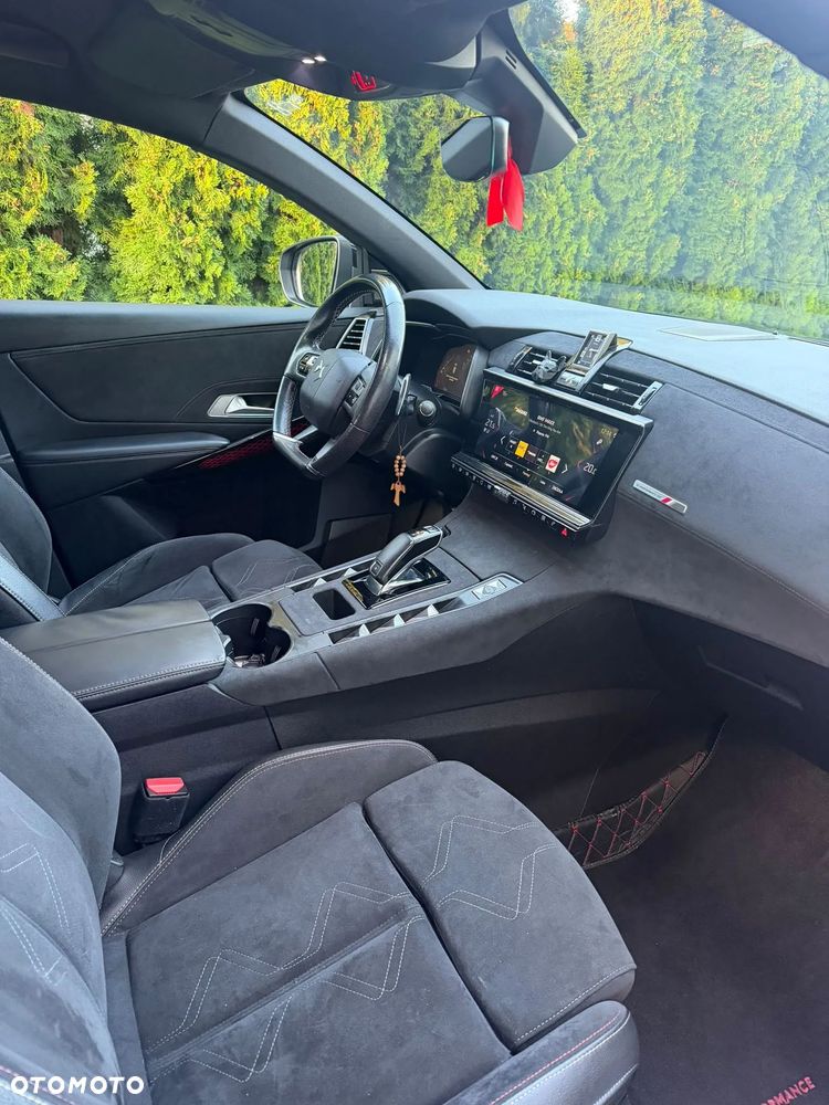 DS Automobiles DS 7 Crossback - 11
