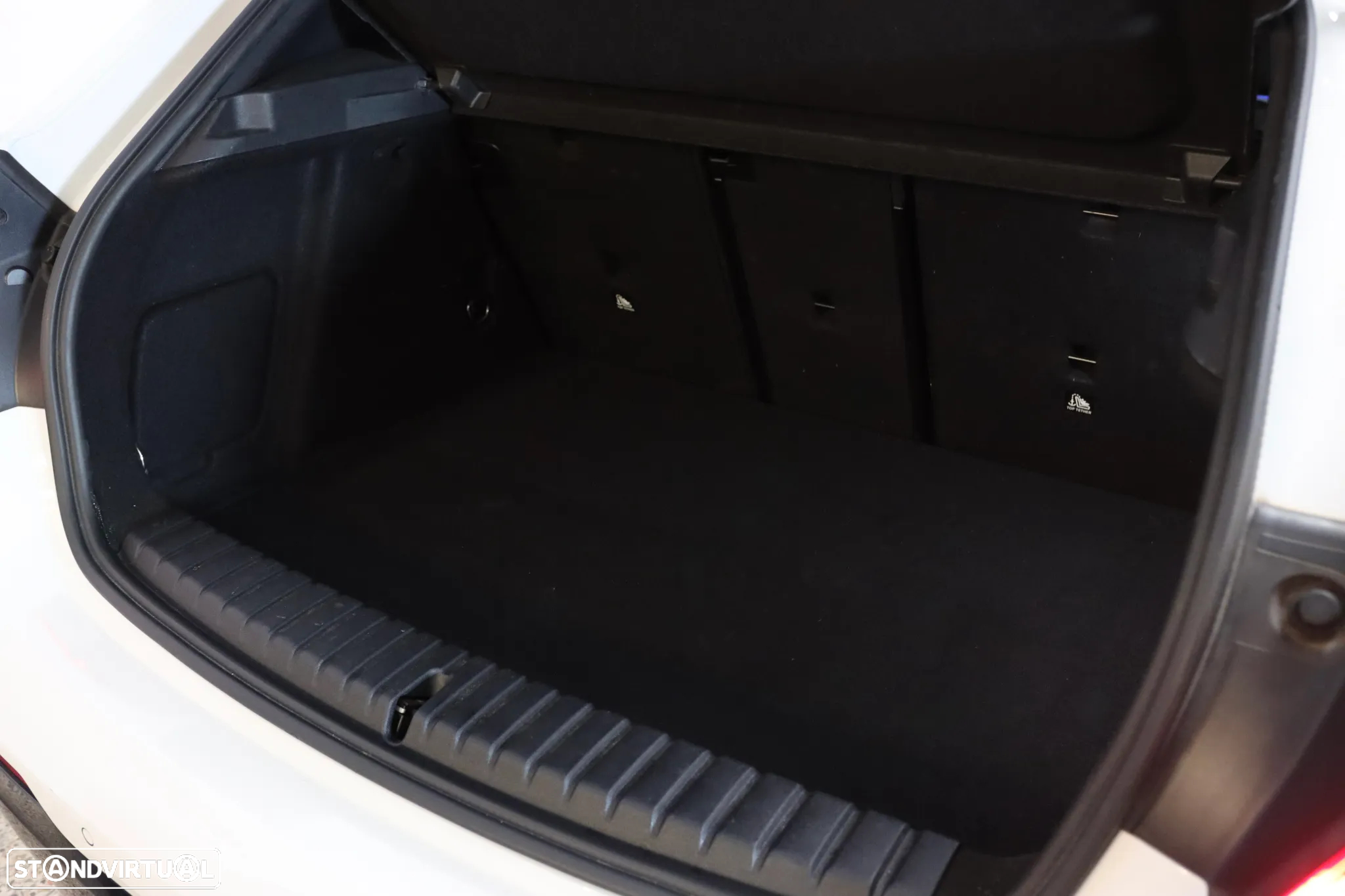 BMW 116 d Pack M Shadow Auto - 31