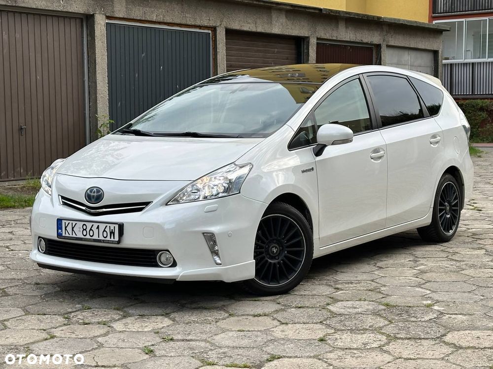 Toyota Prius+ - 1