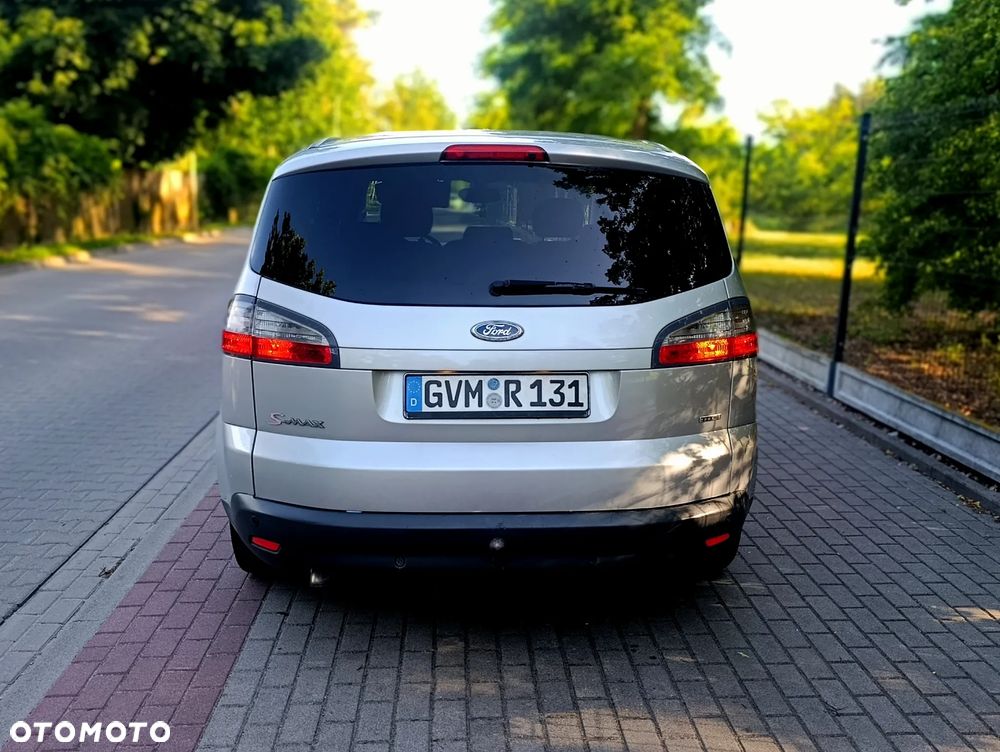 Ford S-Max - 8