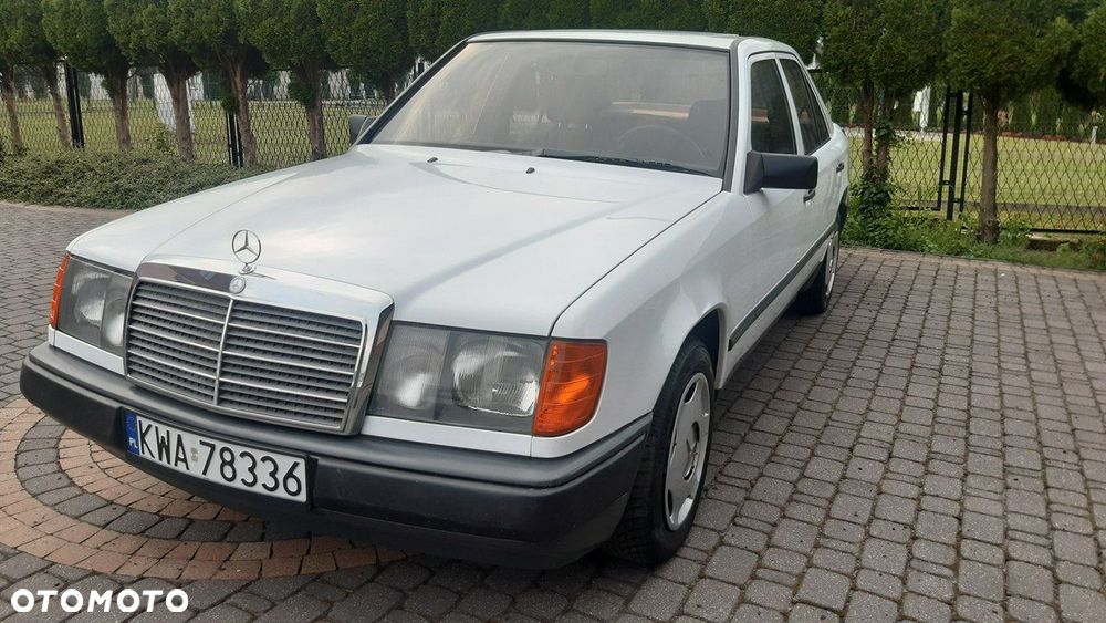 Mercedes-Benz W124 (1984-1993) - 20