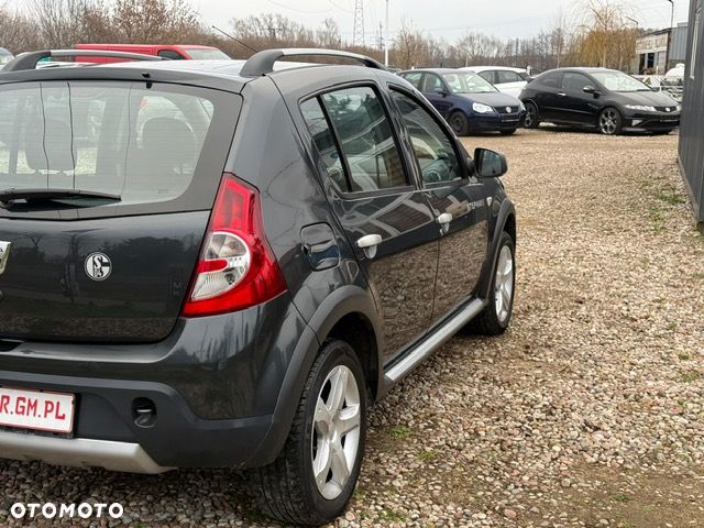 Dacia Sandero Stepway 1.6 - 5