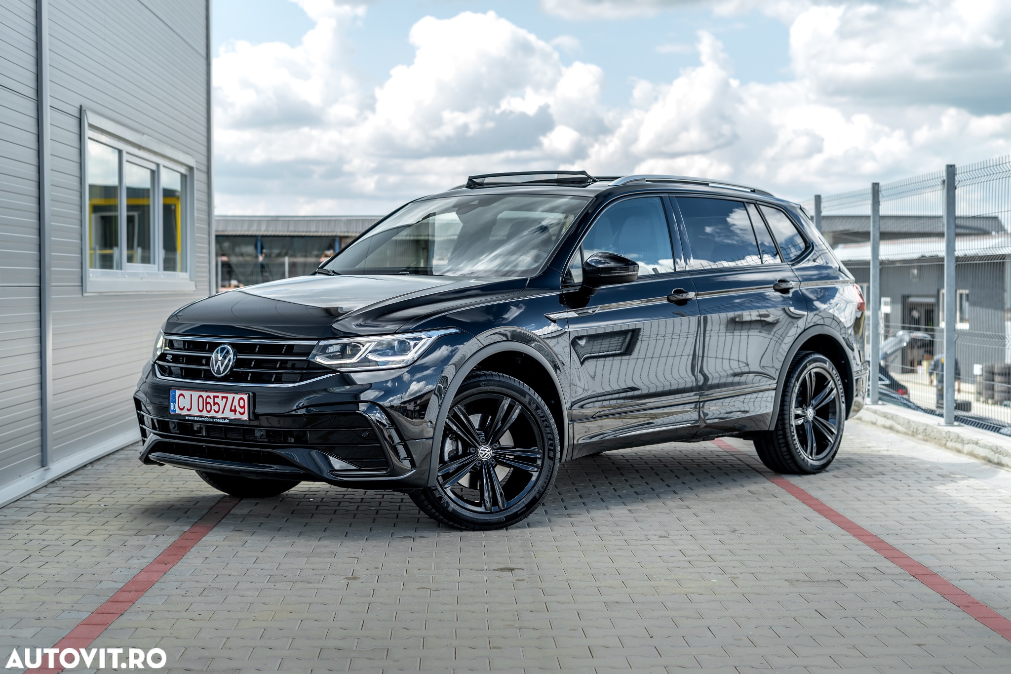 Volkswagen Tiguan Allspace 2.0 TDI SCR 4Motion DSG R-Line - 15