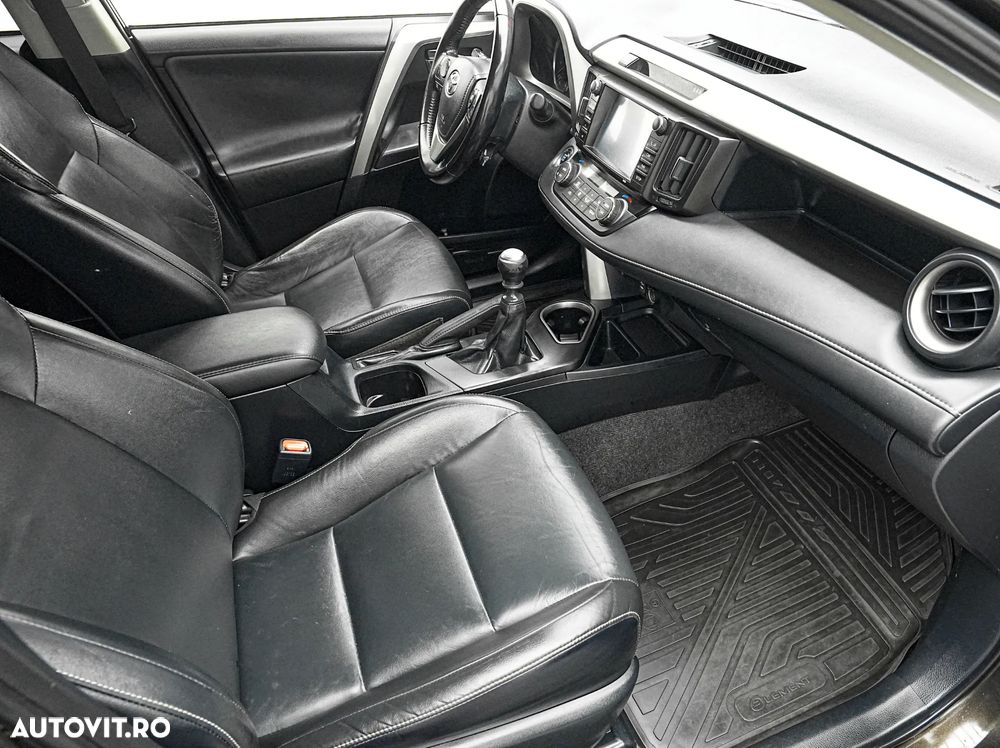 Toyota RAV4 2.0 D-4D 4x2 Start-Stop Edition S+ - 13