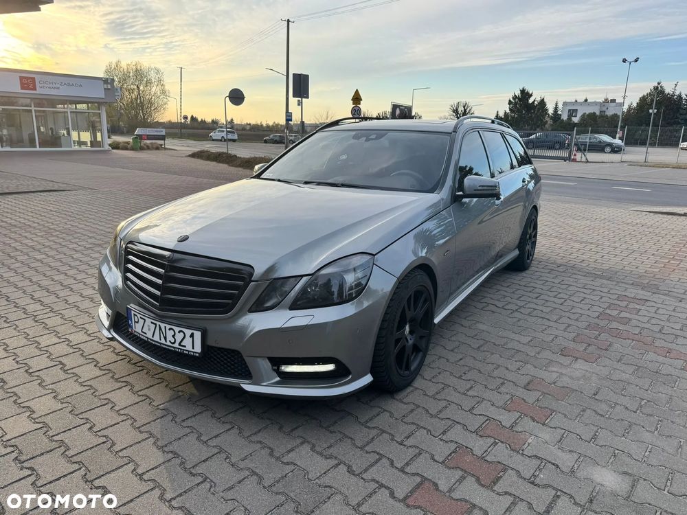 Mercedes-Benz Klasa E 350 CDI DPF 4Matic BlueEFFICIENCY 7G-TRONIC Avantgarde - 16