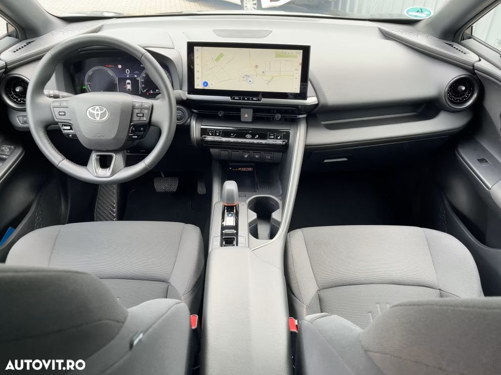 Toyota C-HR 1.8 Hybrid Team Deutschland - 34