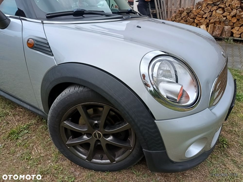 MINI Cooper 50 Camden - 3