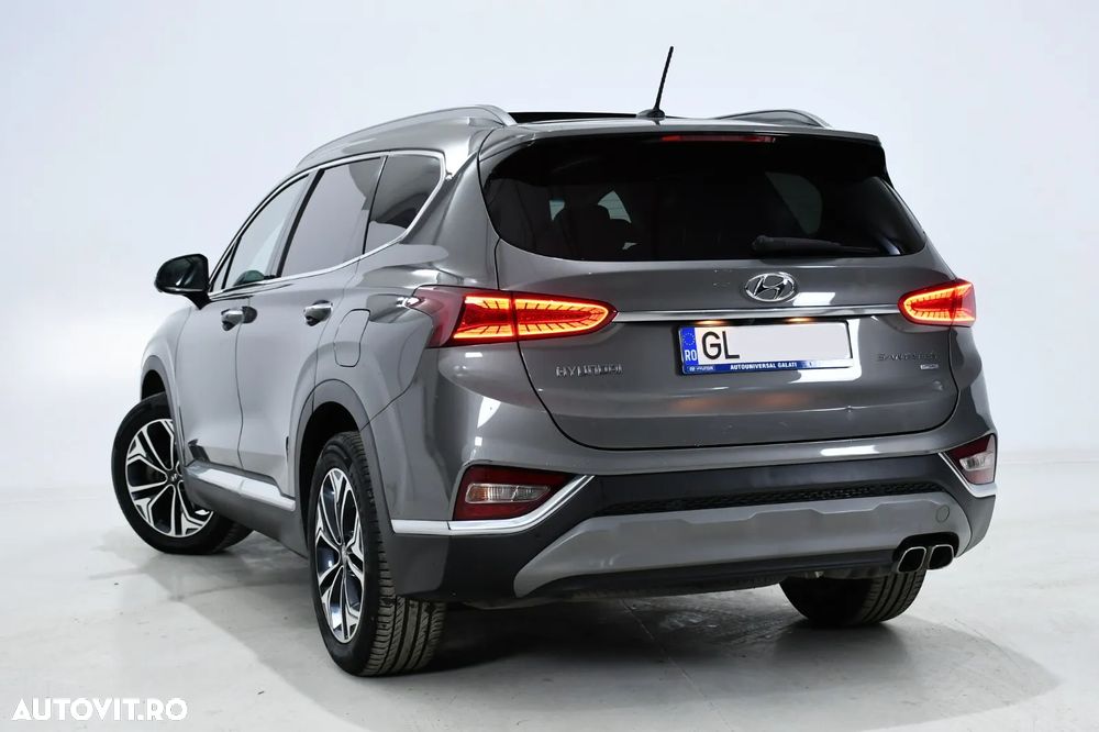 Hyundai Santa Fe - 3