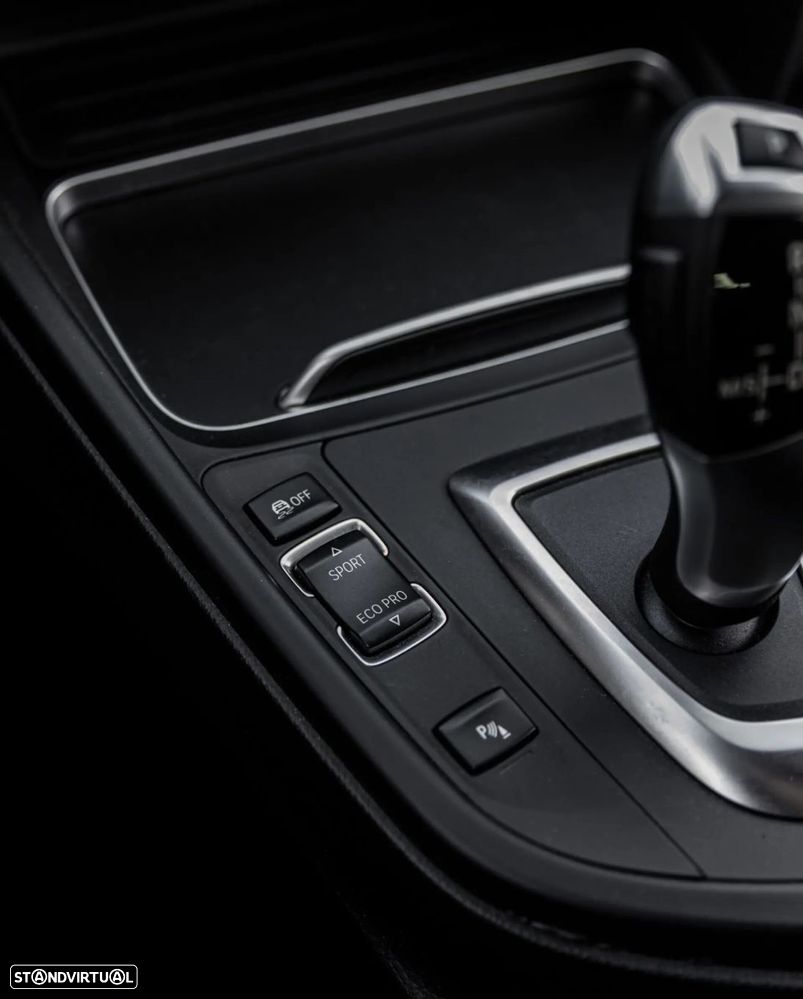 BMW 335 d xDrive Pack M - 8