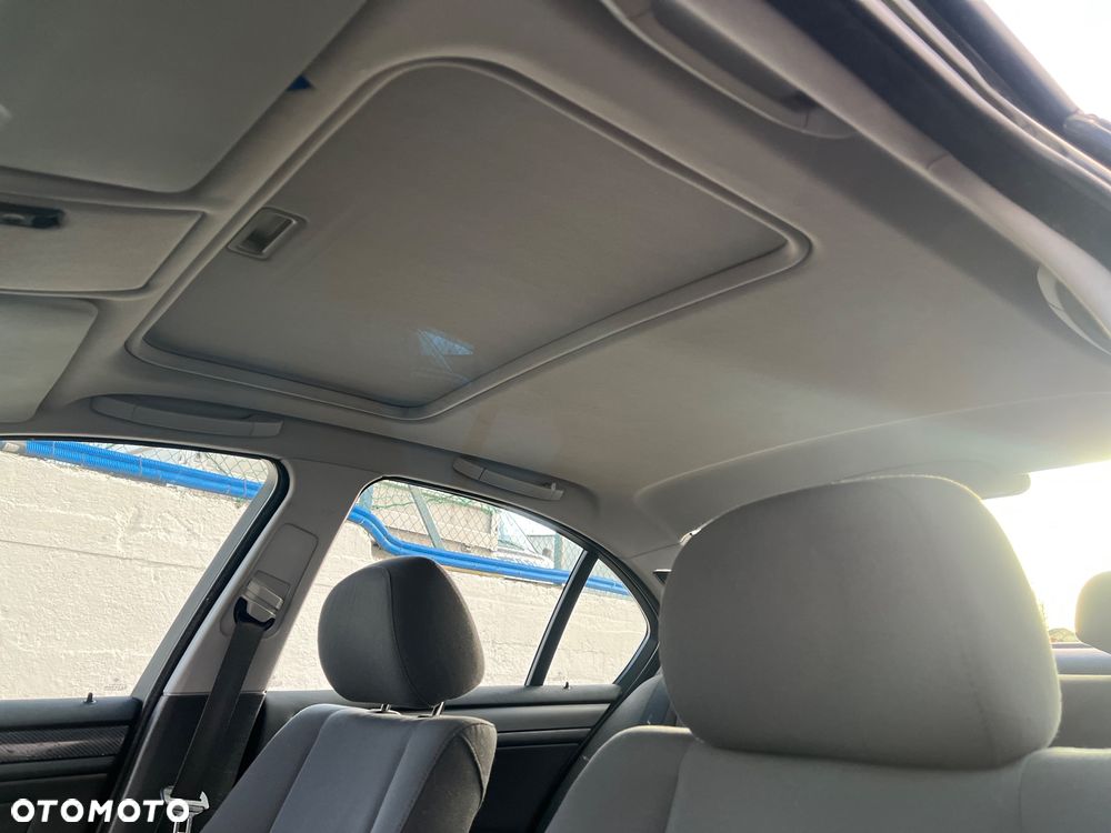 BMW Seria 3 316i Edition Sport - 15