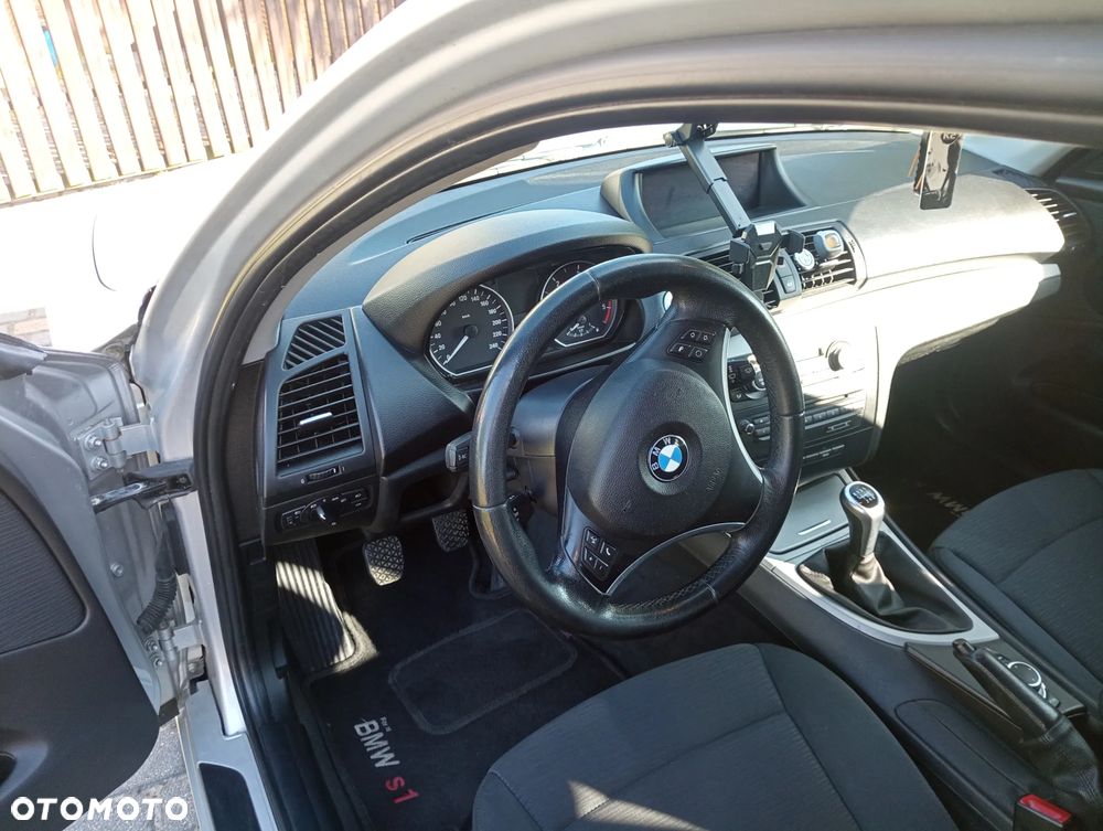 BMW Seria 1 - 12