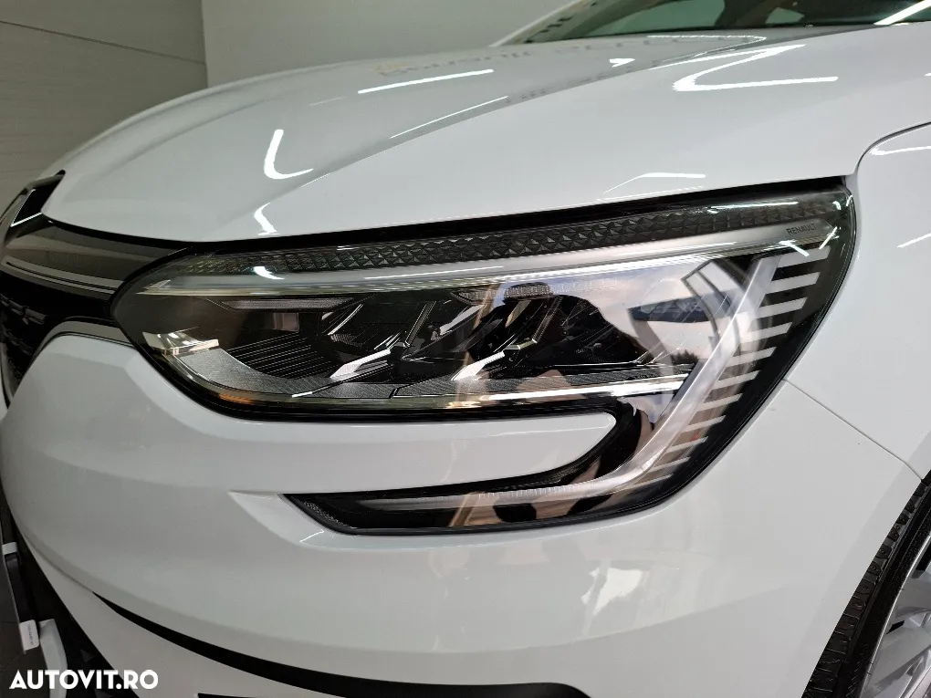 Renault Megane TCe 140 EDC GPF Zen - 11
