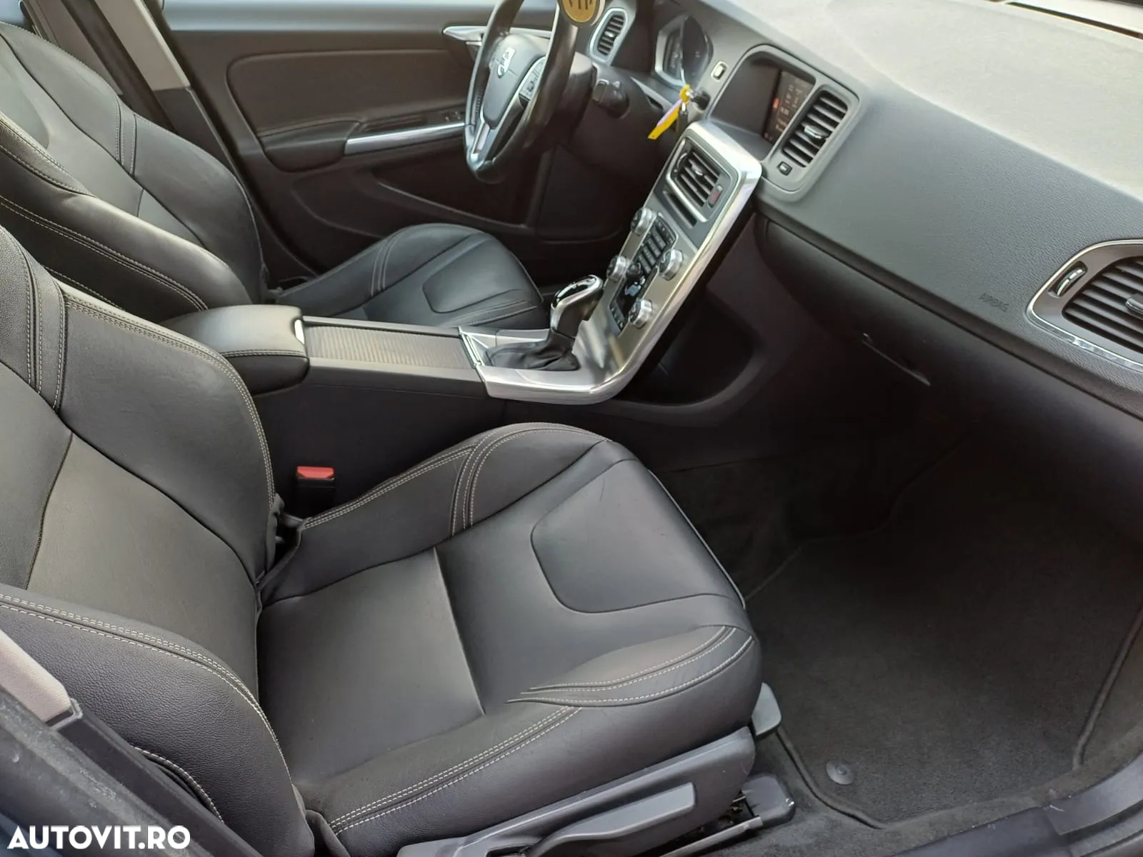 Volvo S60 D3 Summum - 11
