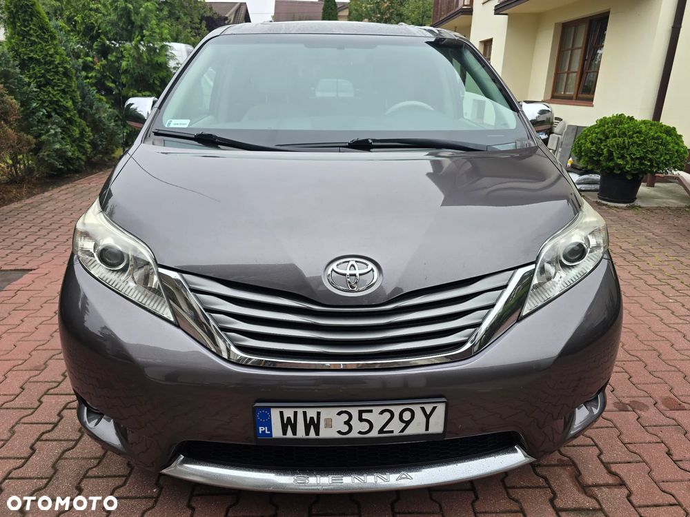 Toyota Sienna 3.5 V6 XLE AWD - 5